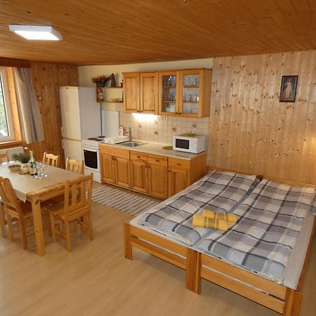 Forester Apartment Зуберец Экстерьер фото