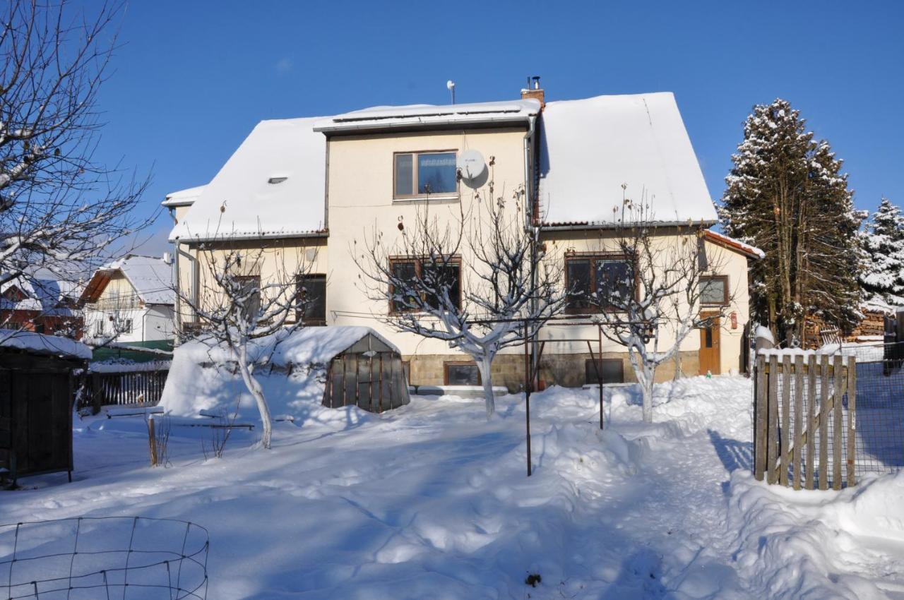 Forester Apartment Зуберец Экстерьер фото