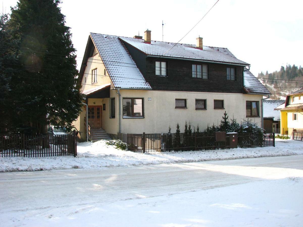 Forester Apartment Зуберец Экстерьер фото